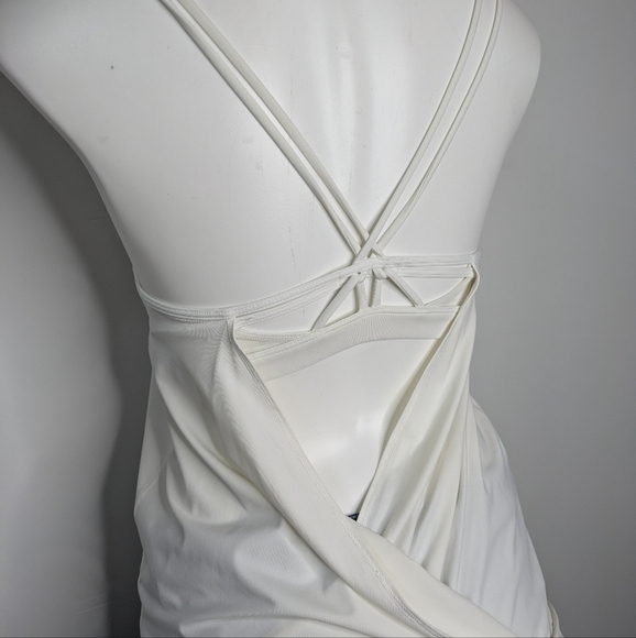Lululemon White Strappy Breathable Exercise Workout Tank 4 - Picture 5 of 8
